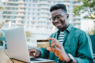 Man applying for credit card online. Wondering about the 2 3 4 bank of america rule